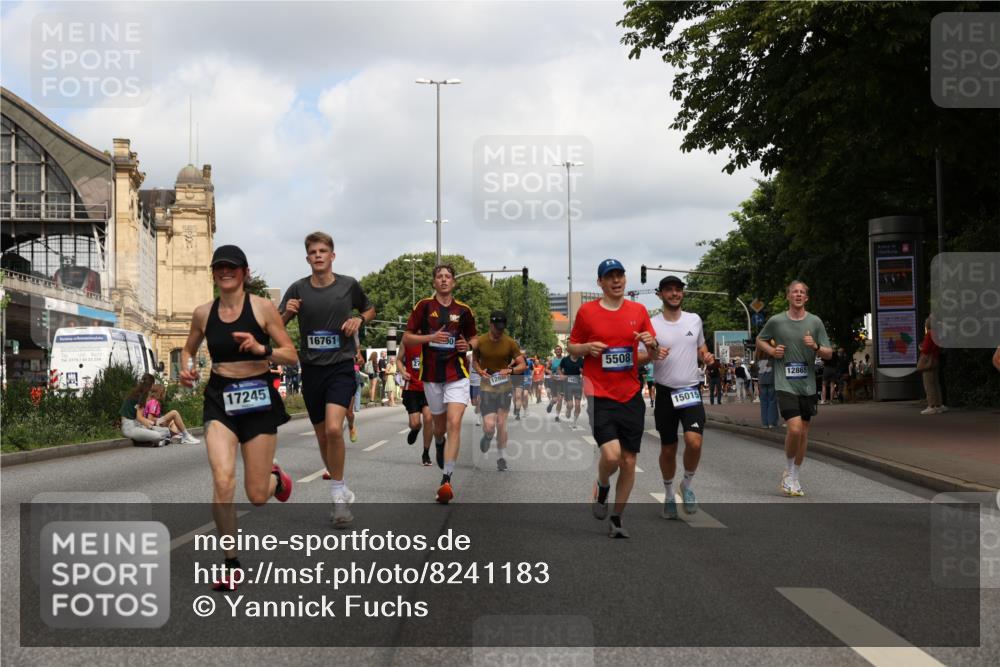 29.06.2025 - hella hamburg halbmarathon Yannick Fuchs http://msf.ph/oto/8241183 29.06.2025 10:34:53 20KM 1603, 1882, 2324, 2714, 2750, 2826, 4843, 5050, 5375, 5409, 5508, 5745, 5803, 5916, 6080, 6149, 6152, 6649, 7109, 7495, 7622, 8370, 8465, 8467, 9294, 10369, 10900, 10968, 11731, 12088, 12540, 12704, 12865, 13029, 13667, 14924, 15015, 15424, 15542, 15813, 16580, 16761, 17245, 18614, 18979 meine-sportfotos.de