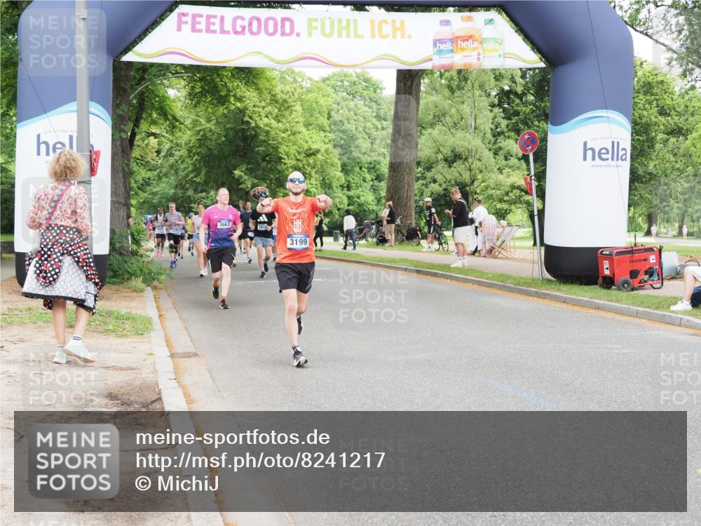 29.06.2025 - hella hamburg halbmarathon MichiJ http://msf.ph/oto/8241217 29.06.2025 10:50:32 Zwischen KM18-KM19 1316, 3199, 12475, 12646, 16688, 17437, 18324 meine-sportfotos.de