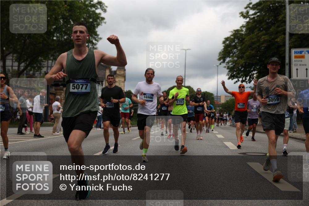 29.06.2025 - hella hamburg halbmarathon Yannick Fuchs http://msf.ph/oto/8241277 29.06.2025 10:47:25 20KM 1030, 1061, 1151, 1499, 1706, 1727, 1783, 2074, 2082, 2099, 2346, 3059, 3208, 3209, 3334, 4065, 4635, 4770, 5077, 5638, 5866, 6198, 6481, 6628, 6629, 6762, 6877, 6942, 7177, 7509, 7864, 7918, 8390, 8447, 9142, 9537, 10549, 10891, 10895, 11992, 12379, 12413, 12490, 12875, 12909, 13032, 13289, 13865, 13997, 14323, 15061, 15126, 15179, 15497, 15502, 16477, 16538, 16986, 18134, 18487, 18590, 18720 meine-sportfotos.de