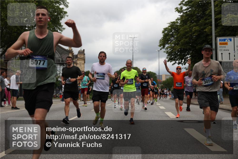 29.06.2025 - hella hamburg halbmarathon Yannick Fuchs http://msf.ph/oto/8241317 29.06.2025 10:47:25 20KM 1030, 1061, 1151, 1499, 1706, 1727, 1783, 2074, 2082, 2099, 2346, 3059, 3208, 3209, 3334, 4065, 4635, 4770, 5077, 5638, 5866, 6198, 6481, 6628, 6629, 6762, 6877, 6942, 7177, 7509, 7864, 7918, 8390, 8447, 9142, 9537, 10549, 10891, 10895, 11992, 12379, 12413, 12490, 12875, 12909, 13032, 13289, 13865, 13997, 14323, 15061, 15126, 15179, 15497, 15502, 16477, 16538, 16986, 18134, 18487, 18590, 18720 meine-sportfotos.de