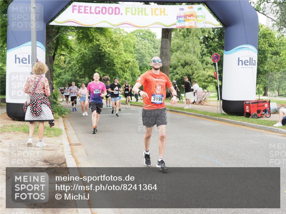 29.06.2025 - hella hamburg halbmarathon MichiJ http://msf.ph/oto/8241364 29.06.2025 10:50:33 Zwischen KM18-KM19 1316, 3199, 12475, 12571, 17437, 18324 meine-sportfotos.de