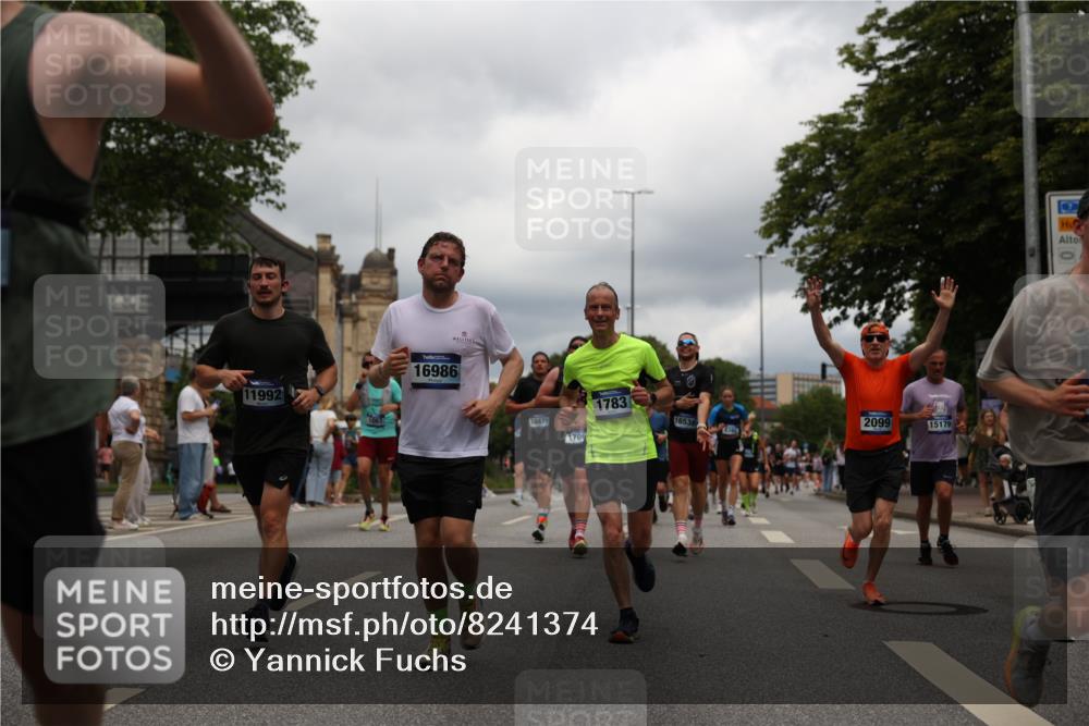 29.06.2025 - hella hamburg halbmarathon Yannick Fuchs http://msf.ph/oto/8241374 29.06.2025 10:47:26 20KM 1030, 1061, 1151, 1499, 1706, 1727, 1783, 2074, 2082, 2099, 2346, 3059, 3208, 3209, 3334, 4065, 4635, 4770, 5077, 5638, 5866, 6198, 6481, 6628, 6629, 6762, 6877, 6942, 7177, 7274, 7509, 7864, 7918, 8335, 8390, 8447, 9142, 9537, 10549, 10891, 10895, 11992, 12379, 12413, 12490, 12875, 12909, 13032, 13289, 13865, 13997, 14323, 15061, 15126, 15179, 15497, 15502, 16477, 16538, 16986, 18134, 18487, 18590, 18720 meine-sportfotos.de