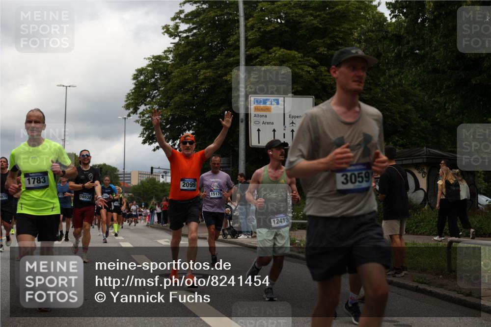 29.06.2025 - hella hamburg halbmarathon Yannick Fuchs http://msf.ph/oto/8241454 29.06.2025 10:47:26 20KM 1030, 1061, 1151, 1499, 1706, 1727, 1783, 2074, 2082, 2099, 2346, 3059, 3208, 3209, 3334, 4065, 4635, 4770, 5077, 5638, 5866, 6198, 6481, 6628, 6629, 6762, 6877, 6942, 7177, 7274, 7509, 7864, 7918, 8335, 8390, 8447, 9142, 9537, 10549, 10891, 10895, 11992, 12379, 12413, 12490, 12875, 12909, 13032, 13289, 13865, 13997, 14323, 15061, 15126, 15179, 15497, 15502, 16477, 16538, 16986, 18134, 18487, 18590, 18720 meine-sportfotos.de