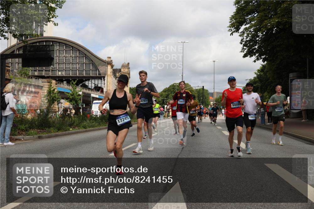 29.06.2025 - hella hamburg halbmarathon Yannick Fuchs http://msf.ph/oto/8241455 29.06.2025 10:34:54 20KM 1603, 1882, 2324, 2714, 2750, 2826, 4843, 5050, 5375, 5409, 5508, 5745, 5803, 5916, 6080, 6152, 6649, 7109, 7495, 7622, 8370, 8465, 8467, 9294, 10369, 10900, 10968, 11731, 12088, 12540, 12704, 12865, 13029, 13667, 14924, 15015, 15424, 15542, 15813, 16580, 16761, 17245, 18614, 18979 meine-sportfotos.de