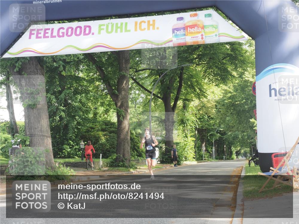 29.06.2025 - hella hamburg halbmarathon KatJ http://msf.ph/oto/8241494 29.06.2025 09:58:20 Zwischen KM18-KM19  meine-sportfotos.de
