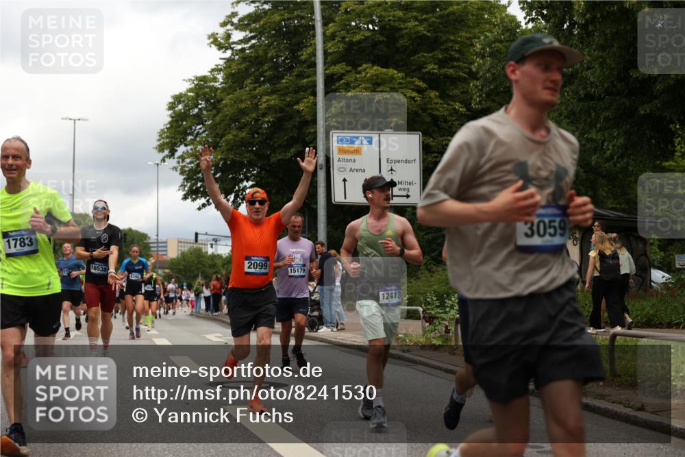 29.06.2025 - hella hamburg halbmarathon Yannick Fuchs http://msf.ph/oto/8241530 29.06.2025 10:47:26 20KM 1030, 1061, 1151, 1499, 1706, 1727, 1783, 2074, 2082, 2099, 2346, 3059, 3208, 3209, 3334, 4065, 4635, 4770, 5077, 5638, 5866, 6198, 6481, 6628, 6629, 6762, 6877, 6942, 7177, 7274, 7509, 7864, 7918, 8335, 8390, 8447, 9142, 9537, 10549, 10891, 10895, 11992, 12379, 12413, 12490, 12875, 12909, 13032, 13289, 13865, 13997, 14323, 15061, 15126, 15179, 15497, 15502, 16477, 16538, 16986, 18134, 18487, 18590, 18720 meine-sportfotos.de