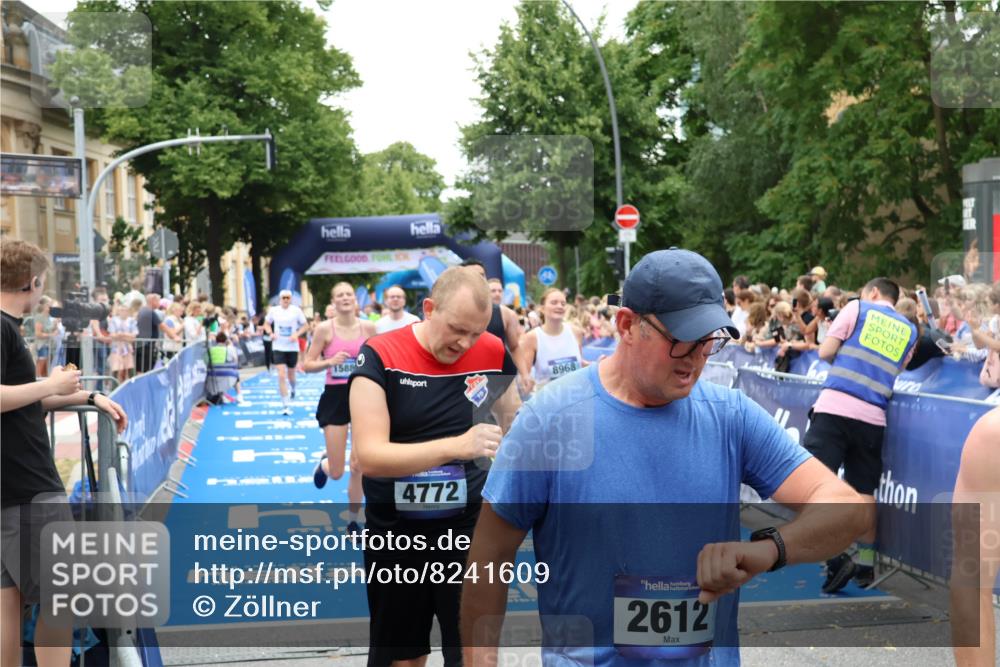 29.06.2025 - hella hamburg halbmarathon Zöllner http://msf.ph/oto/8241609 29.06.2025 10:56:02 Ziel 1180, 3042, 7147, 8968, 9246, 10084, 14867, 15184, 15868, 15884, 16176 meine-sportfotos.de