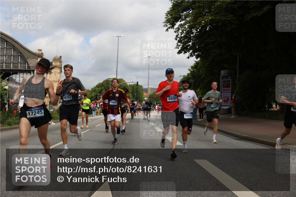 29.06.2025 - hella hamburg halbmarathon Yannick Fuchs http://msf.ph/oto/8241631 29.06.2025 10:34:54 20KM 1603, 1882, 2324, 2714, 2750, 2826, 4843, 5050, 5375, 5409, 5508, 5745, 5803, 5916, 6080, 6152, 6649, 7109, 7495, 7622, 8370, 8465, 8467, 9294, 10369, 10900, 10968, 11731, 12088, 12540, 12704, 12865, 13029, 13667, 14924, 15015, 15424, 15542, 15813, 16580, 16761, 17245, 18614, 18979 meine-sportfotos.de