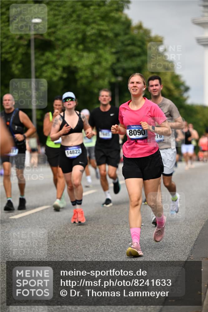 29.06.2025 - hella hamburg halbmarathon Dr. Thomas Lammeyer http://msf.ph/oto/8241633 29.06.2025 10:14:07 Kennedybrücke 1456, 1483, 1513, 1573, 1838, 4389, 7042, 7250, 7685, 8090, 8219, 8890, 9681, 9816, 9988, 11027, 11180 meine-sportfotos.de