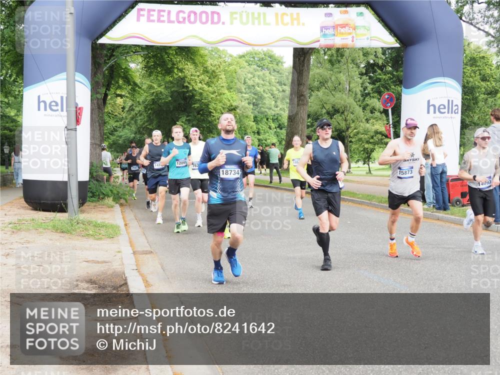 29.06.2025 - hella hamburg halbmarathon MichiJ http://msf.ph/oto/8241642 29.06.2025 10:27:48 Zwischen KM18-KM19 1445, 4381, 6037, 7622, 8450, 8958, 11447, 12915, 13029, 14093, 15257, 15866, 15873, 18547, 18734 meine-sportfotos.de