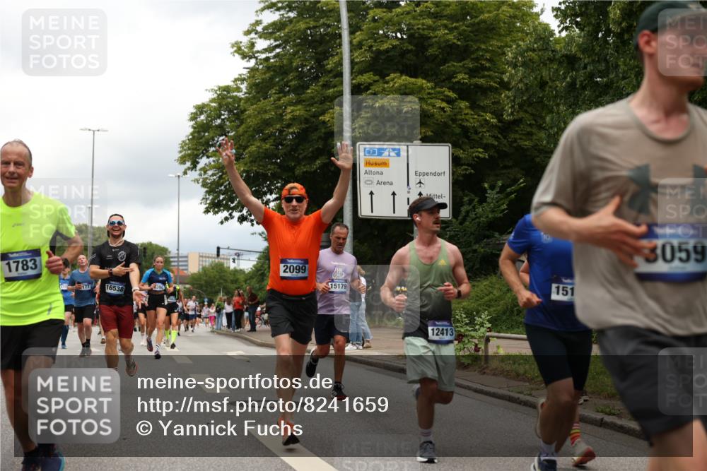 29.06.2025 - hella hamburg halbmarathon Yannick Fuchs http://msf.ph/oto/8241659 29.06.2025 10:47:26 20KM 1030, 1061, 1151, 1499, 1706, 1727, 1783, 2074, 2082, 2099, 2346, 3059, 3208, 3209, 3334, 4065, 4635, 4770, 5077, 5638, 5866, 6198, 6481, 6628, 6629, 6762, 6877, 6942, 7177, 7274, 7509, 7864, 7918, 8335, 8390, 8447, 9142, 9537, 10549, 10891, 10895, 11992, 12379, 12413, 12490, 12875, 12909, 13032, 13289, 13865, 13997, 14323, 15061, 15126, 15179, 15497, 15502, 16477, 16538, 16986, 18134, 18487, 18590, 18720 meine-sportfotos.de