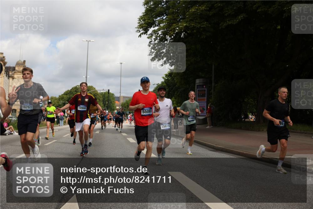 29.06.2025 - hella hamburg halbmarathon Yannick Fuchs http://msf.ph/oto/8241711 29.06.2025 10:34:54 20KM 1603, 1882, 2324, 2714, 2750, 2826, 4843, 5050, 5375, 5409, 5508, 5745, 5803, 5916, 6080, 6152, 6649, 7109, 7495, 7622, 8370, 8465, 8467, 9294, 10369, 10900, 10968, 11731, 12088, 12540, 12704, 12865, 13029, 13667, 14924, 15015, 15424, 15542, 15813, 16580, 16761, 17245, 18614, 18979 meine-sportfotos.de