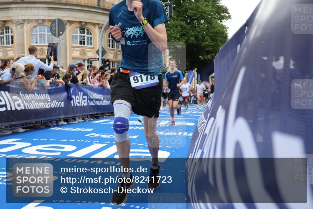 29.06.2025 - hella hamburg halbmarathon Strokosch-Dieckow http://msf.ph/oto/8241723 29.06.2025 10:37:11 Ziel 4860, 5003, 5923, 7482, 8362, 9178, 10190, 11423, 12900, 13972, 15178, 17137, 17658, 17726 meine-sportfotos.de
