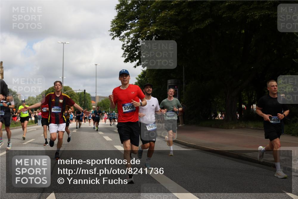 29.06.2025 - hella hamburg halbmarathon Yannick Fuchs http://msf.ph/oto/8241736 29.06.2025 10:34:54 20KM 1603, 1882, 2324, 2714, 2750, 2826, 4843, 5050, 5375, 5409, 5508, 5745, 5803, 5916, 6080, 6152, 6649, 7109, 7495, 7622, 8370, 8465, 8467, 9294, 10369, 10900, 10968, 11731, 12088, 12540, 12704, 12865, 13029, 13667, 14924, 15015, 15424, 15542, 15813, 16580, 16761, 17245, 18614, 18979 meine-sportfotos.de