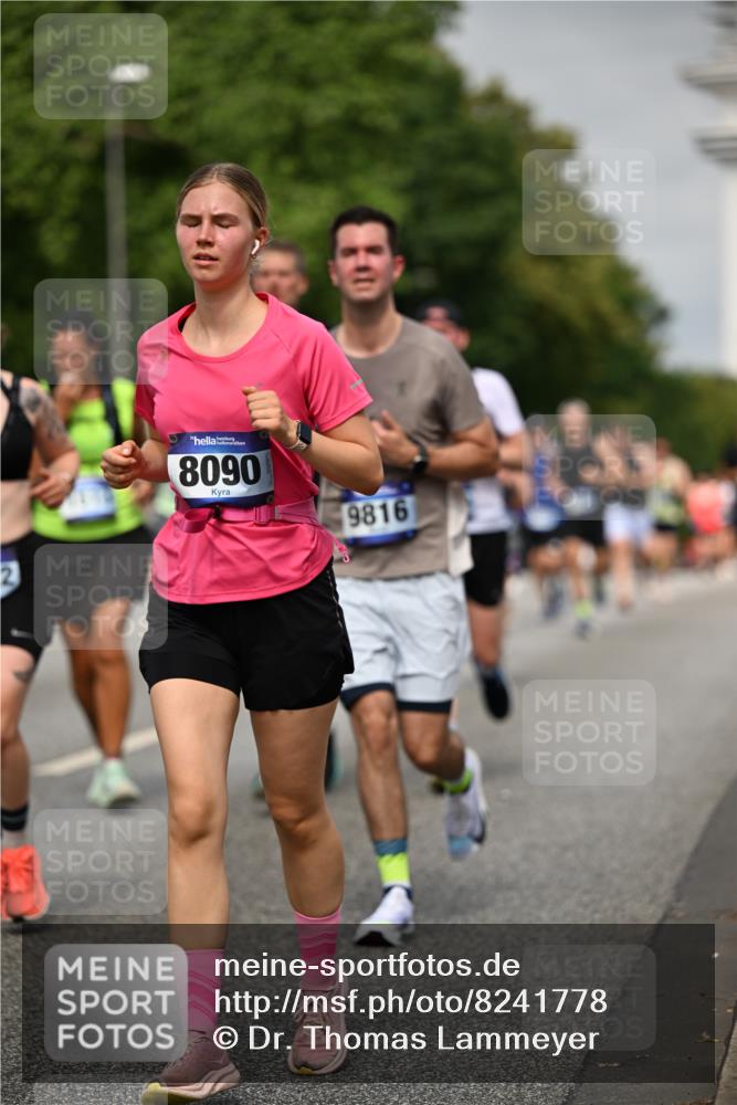29.06.2025 - hella hamburg halbmarathon Dr. Thomas Lammeyer http://msf.ph/oto/8241778 29.06.2025 10:14:09 Kennedybrücke 1456, 1483, 1513, 1573, 4389, 7042, 7058, 7250, 7685, 8090, 8219, 8890, 9681, 9816, 9988, 11027, 11180 meine-sportfotos.de