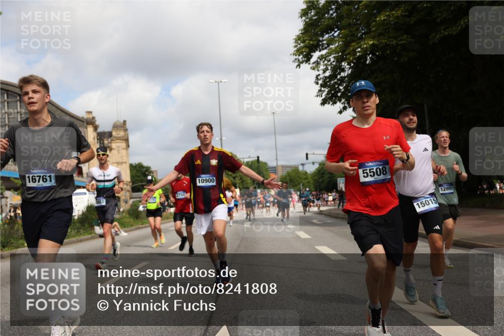 29.06.2025 - hella hamburg halbmarathon Yannick Fuchs http://msf.ph/oto/8241808 29.06.2025 10:34:55 20KM 1603, 1882, 2324, 2714, 2750, 2826, 4843, 5050, 5375, 5409, 5508, 5745, 5803, 5916, 6080, 6152, 6649, 7109, 7495, 7622, 8370, 8465, 8467, 9294, 10369, 10900, 10968, 11731, 12088, 12540, 12704, 12865, 13029, 13667, 14924, 15015, 15424, 15542, 15813, 16580, 16761, 17214, 17245, 18614, 18979 meine-sportfotos.de