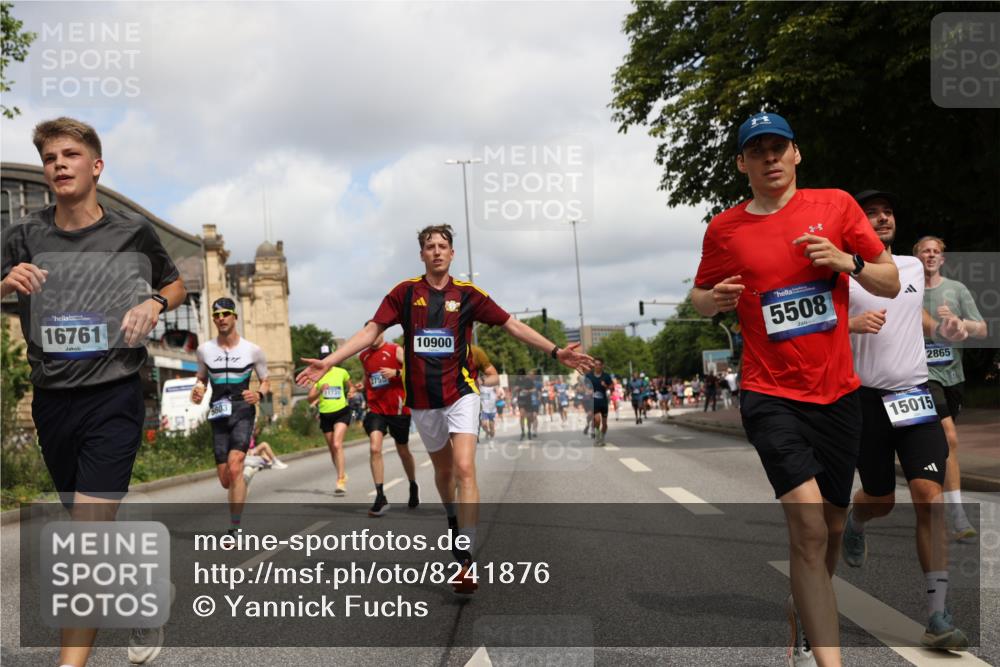 29.06.2025 - hella hamburg halbmarathon Yannick Fuchs http://msf.ph/oto/8241876 29.06.2025 10:34:55 20KM 1603, 1882, 2324, 2714, 2750, 2826, 4843, 5050, 5375, 5409, 5508, 5745, 5803, 5916, 6080, 6152, 6649, 7109, 7495, 7622, 8370, 8465, 8467, 9294, 10369, 10900, 10968, 11731, 12088, 12540, 12704, 12865, 13029, 13667, 14924, 15015, 15424, 15542, 15813, 16580, 16761, 17214, 17245, 18614, 18979 meine-sportfotos.de