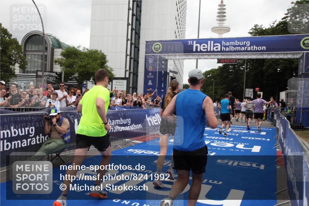 29.06.2025 - hella hamburg halbmarathon Michael Strokosch http://msf.ph/oto/8241992 29.06.2025 10:55:42 Ziel 1120, 1143, 1834, 2955, 2982, 3037, 4897, 8255, 8573, 8618, 10212, 11039, 11554, 11568, 12196, 12515, 12544, 14909, 15896, 16110, 17615, 18064 meine-sportfotos.de