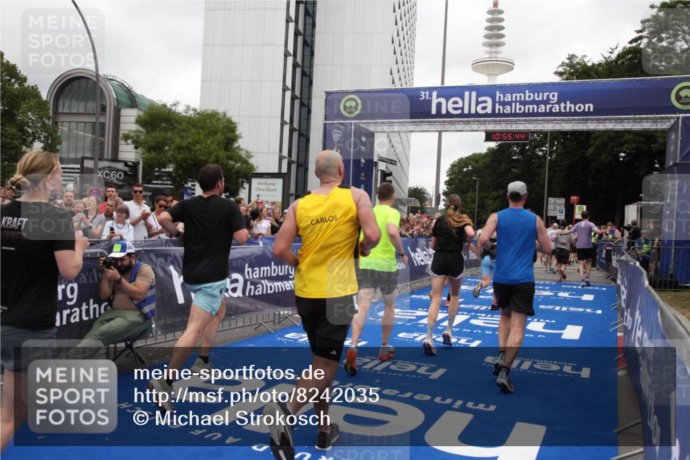 29.06.2025 - hella hamburg halbmarathon Michael Strokosch http://msf.ph/oto/8242035 29.06.2025 10:55:43 Ziel 1120, 1143, 1834, 2955, 2982, 3037, 4897, 6924, 8255, 8573, 8618, 10212, 11039, 11568, 12196, 12483, 12515, 14909, 15896, 16110, 17615, 18064, 18190 meine-sportfotos.de