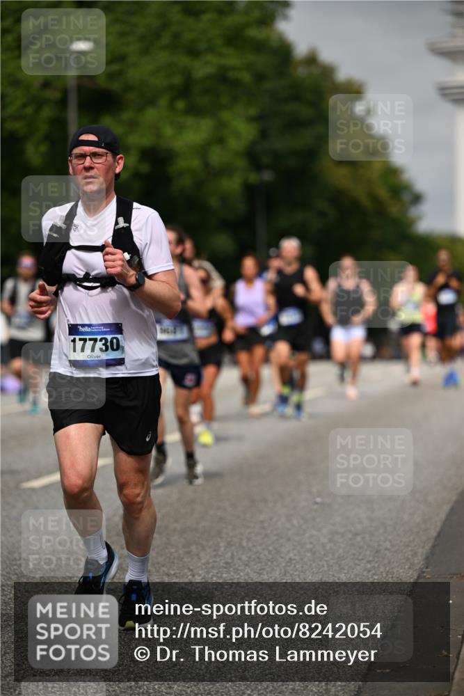 29.06.2025 - hella hamburg halbmarathon Dr. Thomas Lammeyer http://msf.ph/oto/8242054 29.06.2025 10:14:11 Kennedybrücke 1456, 1483, 1513, 1573, 4389, 7042, 7058, 7250, 7685, 8090, 8890, 9681, 9816, 9988, 11027, 11180 meine-sportfotos.de