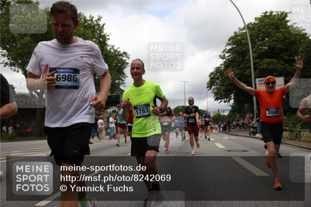 29.06.2025 - hella hamburg halbmarathon Yannick Fuchs http://msf.ph/oto/8242069 29.06.2025 10:47:27 20KM 1030, 1061, 1151, 1499, 1706, 1727, 1783, 2074, 2082, 2099, 2346, 2354, 3059, 3208, 3209, 4065, 4635, 4770, 5077, 5638, 5866, 6481, 6511, 6512, 6628, 6629, 6762, 6877, 6942, 7177, 7274, 7509, 7864, 7918, 8335, 8390, 8447, 9142, 9537, 10549, 10891, 10895, 11992, 12379, 12413, 12490, 12875, 12909, 13032, 13289, 13865, 13997, 14323, 15061, 15126, 15179, 15497, 15502, 16477, 16538, 16986, 18134, 18487, 18590, 18720 meine-sportfotos.de