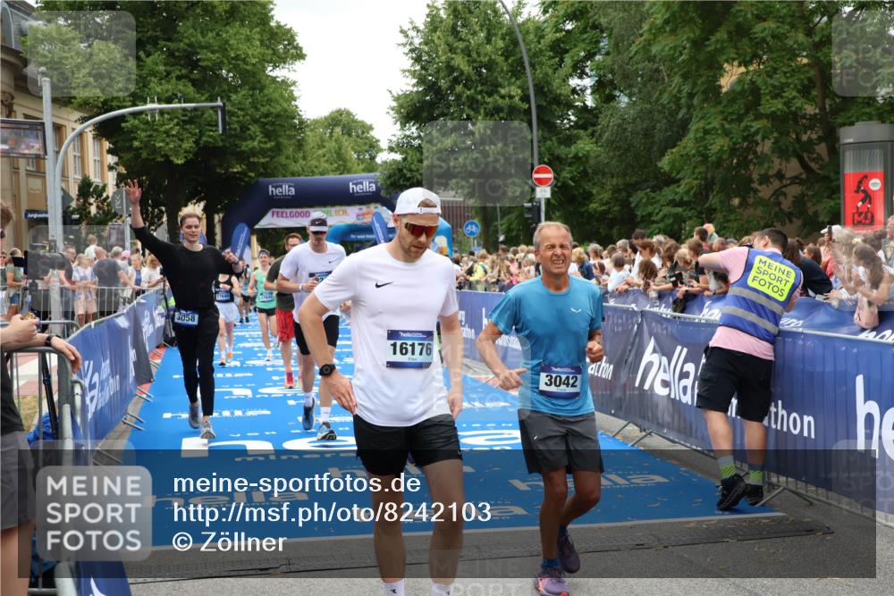 29.06.2025 - hella hamburg halbmarathon Zöllner http://msf.ph/oto/8242103 29.06.2025 10:56:10 Ziel 1180, 3042, 3058, 4594, 4813, 5492, 5570, 7594, 8330, 8639, 9907, 12545, 17640, 17642, 18212 meine-sportfotos.de