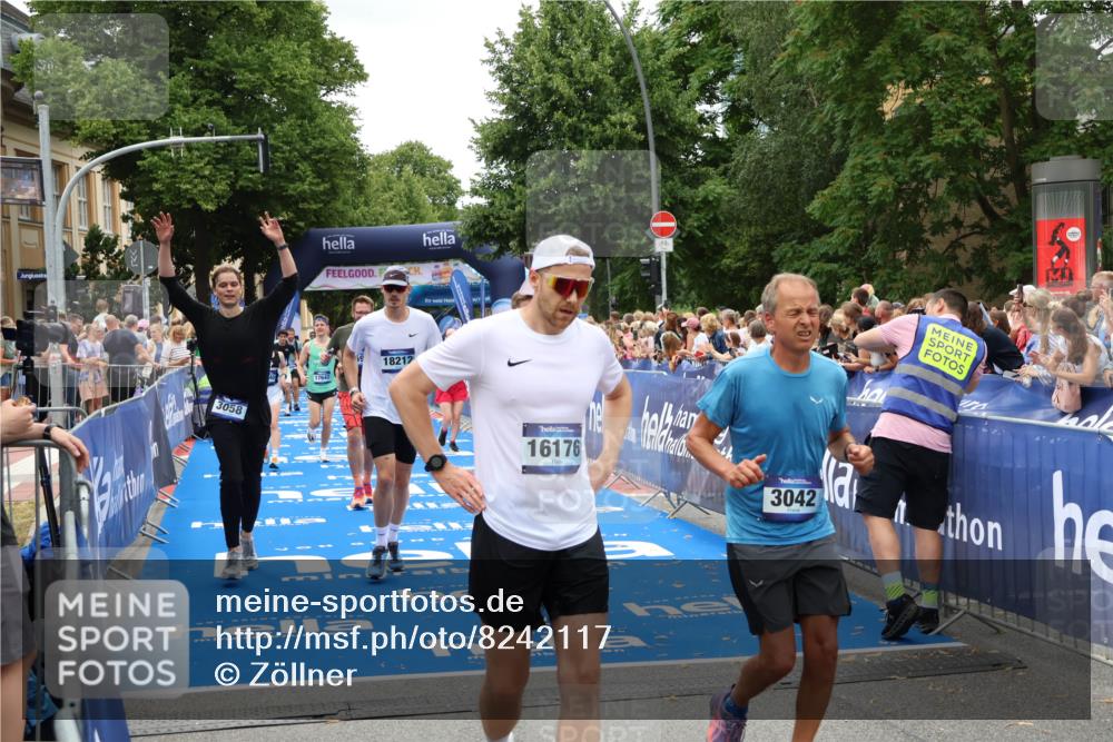 29.06.2025 - hella hamburg halbmarathon Zöllner http://msf.ph/oto/8242117 29.06.2025 10:56:10 Ziel 1180, 3042, 3058, 4594, 4813, 5492, 5570, 7594, 8330, 8639, 9907, 12545, 17640, 17642, 18212 meine-sportfotos.de