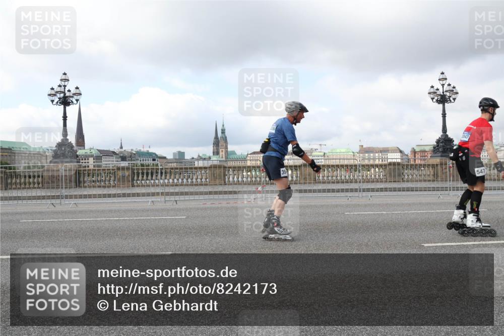29.06.2025 - hella hamburg halbmarathon Lena Gebhardt http://msf.ph/oto/8242173 29.06.2025 09:02:13 Lombardsbrücke  meine-sportfotos.de