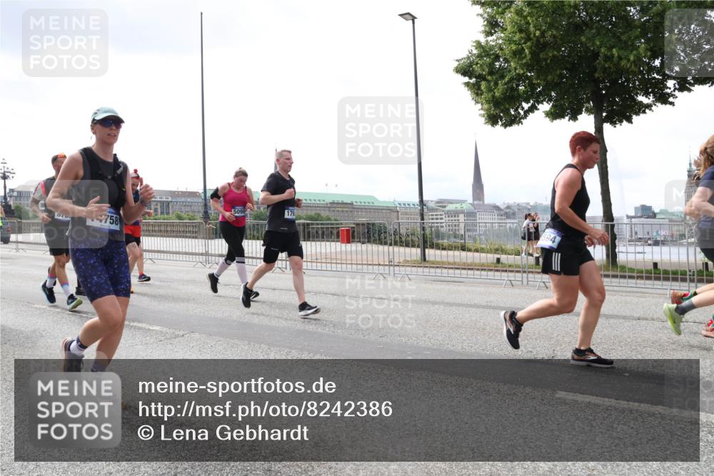 29.06.2025 - hella hamburg halbmarathon Lena Gebhardt http://msf.ph/oto/8242386 29.06.2025 10:45:23 Lombardsbrücke 1024, 1033, 1060, 1085, 1629, 1685, 1713, 1798, 2007, 2008, 2216, 2217, 2550, 2657, 2664, 2779, 2973, 3160, 3164, 3357, 3377, 3570, 3879, 3993, 4099, 4102, 4186, 4224, 4275, 4306, 4337, 4504, 4820, 4851, 5099, 5108, 5190, 5339, 5636, 5949, 6150, 6509, 6763, 6788, 6911, 6922, 6980, 7283, 7530, 7541, 7699, 7859, 7912, 8594, 8605, 8745, 8762, 8907, 9620, 10030, 10182, 10225, 10562, 10566, 10707, 11314, 12198, 12332, 12334, 12394, 13261 meine-sportfotos.de