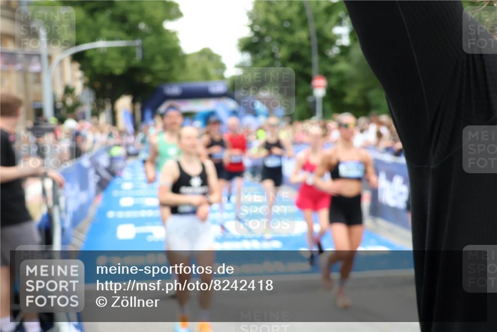 29.06.2025 - hella hamburg halbmarathon Zöllner http://msf.ph/oto/8242418 29.06.2025 10:56:15 Ziel 1193, 4594, 4813, 5465, 5492, 5570, 8330, 8639, 9903, 9907, 10789, 12348, 12545, 14363, 15484, 16113, 16634, 17468, 17642, 19152 meine-sportfotos.de