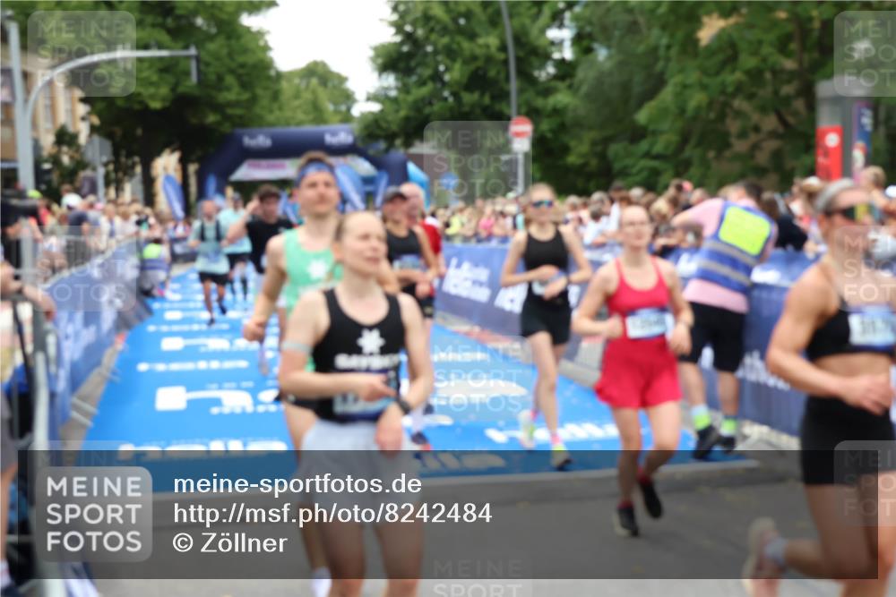 29.06.2025 - hella hamburg halbmarathon Zöllner http://msf.ph/oto/8242484 29.06.2025 10:56:15 Ziel 1193, 4594, 4813, 5465, 5492, 5570, 8330, 8639, 9903, 9907, 10789, 12348, 12545, 14363, 15484, 16113, 16634, 17468, 17642, 19152 meine-sportfotos.de