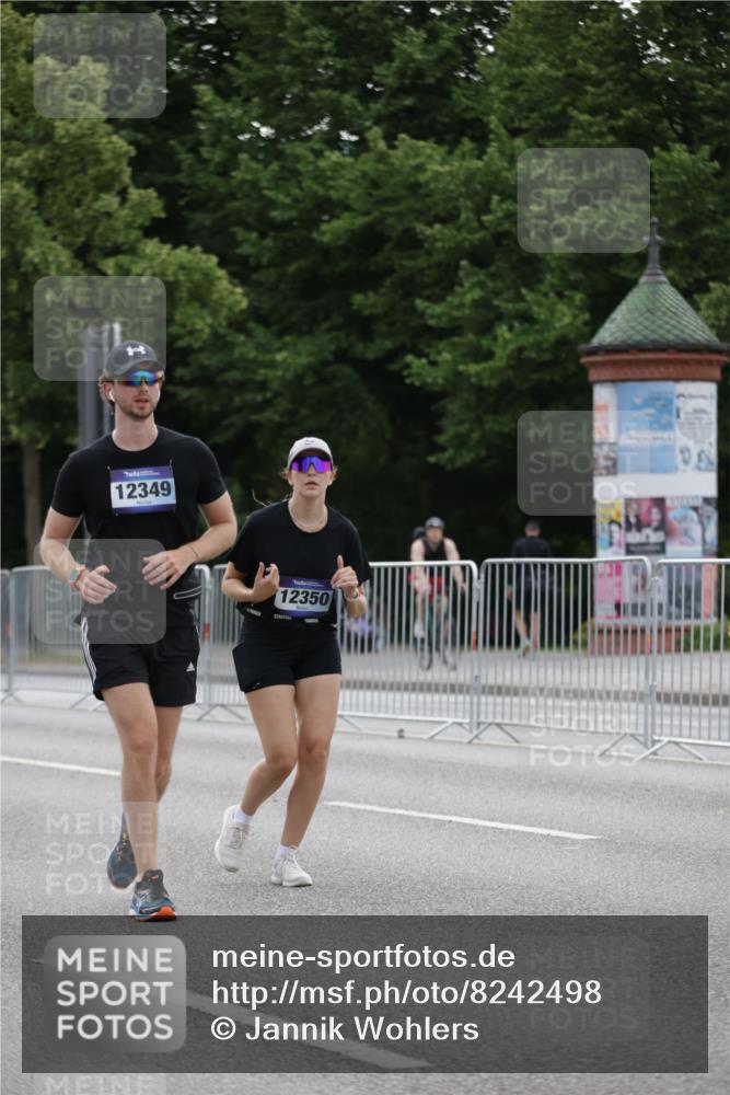 29.06.2025 - hella hamburg halbmarathon Jannik Wohlers http://msf.ph/oto/8242498 29.06.2025 10:29:57 Lombardsbrücke 2901, 3443, 3573, 4575, 4819, 6616, 10880, 12349, 12350, 12504, 12687, 12688, 12710, 13418, 14421, 15789, 15938, 16504, 16601, 16604, 16864, 18046, 18671 meine-sportfotos.de