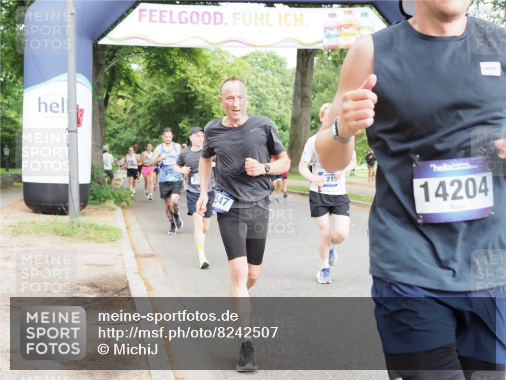 29.06.2025 - hella hamburg halbmarathon MichiJ http://msf.ph/oto/8242507 29.06.2025 10:27:52 Zwischen KM18-KM19 1445, 2563, 3282, 3547, 4381, 6037, 7622, 8958, 12091, 13029, 14093, 14204, 15094, 15257, 15866, 15873, 17215, 18547, 18734 meine-sportfotos.de