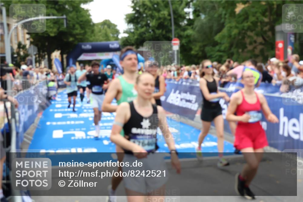 29.06.2025 - hella hamburg halbmarathon Zöllner http://msf.ph/oto/8242521 29.06.2025 10:56:16 Ziel 1193, 4594, 4813, 5465, 5492, 8330, 8639, 9903, 9907, 10789, 12348, 14363, 15484, 16113, 16634, 17468, 19152 meine-sportfotos.de