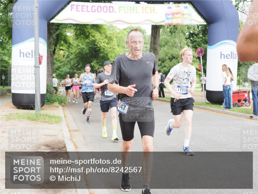 29.06.2025 - hella hamburg halbmarathon MichiJ http://msf.ph/oto/8242567 29.06.2025 10:27:52 Zwischen KM18-KM19 1445, 2563, 3282, 3547, 4381, 6037, 7622, 8958, 12091, 13029, 14093, 14204, 15094, 15257, 15866, 15873, 17215, 18547, 18734 meine-sportfotos.de
