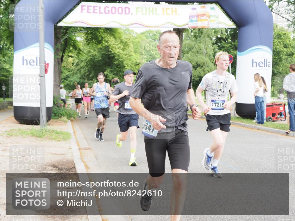 29.06.2025 - hella hamburg halbmarathon MichiJ http://msf.ph/oto/8242610 29.06.2025 10:27:52 Zwischen KM18-KM19 1445, 2563, 3282, 3547, 4381, 6037, 7622, 8958, 12091, 13029, 14093, 14204, 15094, 15257, 15866, 15873, 17215, 18547, 18734 meine-sportfotos.de
