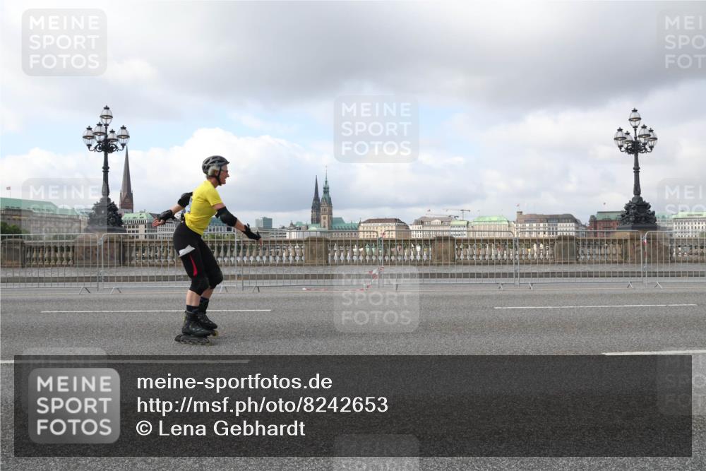 29.06.2025 - hella hamburg halbmarathon Lena Gebhardt http://msf.ph/oto/8242653 29.06.2025 09:02:25 Lombardsbrücke  meine-sportfotos.de