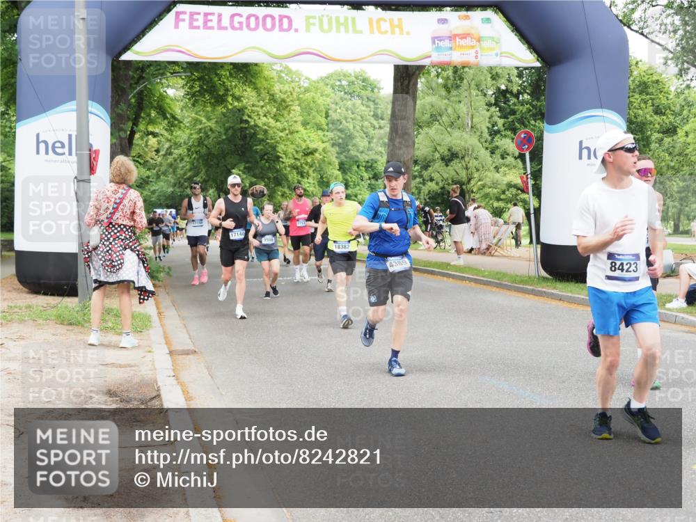 29.06.2025 - hella hamburg halbmarathon MichiJ http://msf.ph/oto/8242821 29.06.2025 10:50:40 Zwischen KM18-KM19 2810, 3199, 3663, 4389, 5511, 8423, 12286, 12571, 16995, 17142, 18382, 18530 meine-sportfotos.de