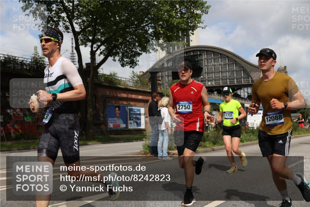 29.06.2025 - hella hamburg halbmarathon Yannick Fuchs http://msf.ph/oto/8242823 29.06.2025 10:34:57 20KM 1603, 1882, 1912, 2324, 2714, 2750, 2826, 4843, 5050, 5375, 5409, 5508, 5745, 5803, 5916, 6080, 6152, 6649, 7109, 8370, 8465, 8467, 8629, 9294, 10369, 10900, 10968, 11731, 11767, 12088, 12540, 12704, 12865, 13029, 13667, 14924, 15015, 15424, 15542, 15813, 16580, 16761, 17214, 17245, 18192, 18614, 18979 meine-sportfotos.de