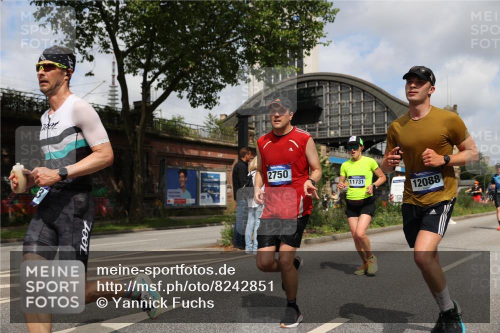 29.06.2025 - hella hamburg halbmarathon Yannick Fuchs http://msf.ph/oto/8242851 29.06.2025 10:34:57 20KM 1603, 1882, 1912, 2324, 2714, 2750, 2826, 4843, 5050, 5375, 5409, 5508, 5745, 5803, 5916, 6080, 6152, 6649, 7109, 8370, 8465, 8467, 8629, 9294, 10369, 10900, 10968, 11731, 11767, 12088, 12540, 12704, 12865, 13029, 13667, 14924, 15015, 15424, 15542, 15813, 16580, 16761, 17214, 17245, 18192, 18614, 18979 meine-sportfotos.de