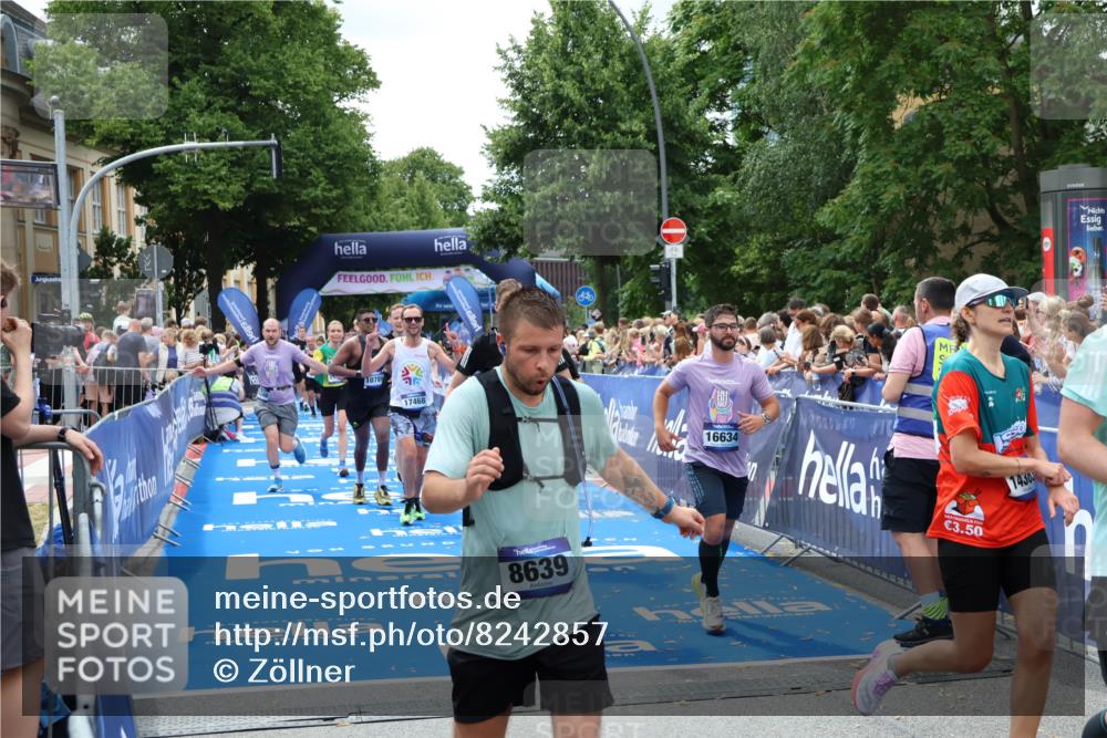 29.06.2025 - hella hamburg halbmarathon Zöllner http://msf.ph/oto/8242857 29.06.2025 10:56:20 Ziel 1193, 5465, 7547, 9903, 10789, 11309, 12348, 14363, 15300, 15484, 16113, 16375, 16634, 17468, 18117, 18495, 18652, 18741, 19152 meine-sportfotos.de