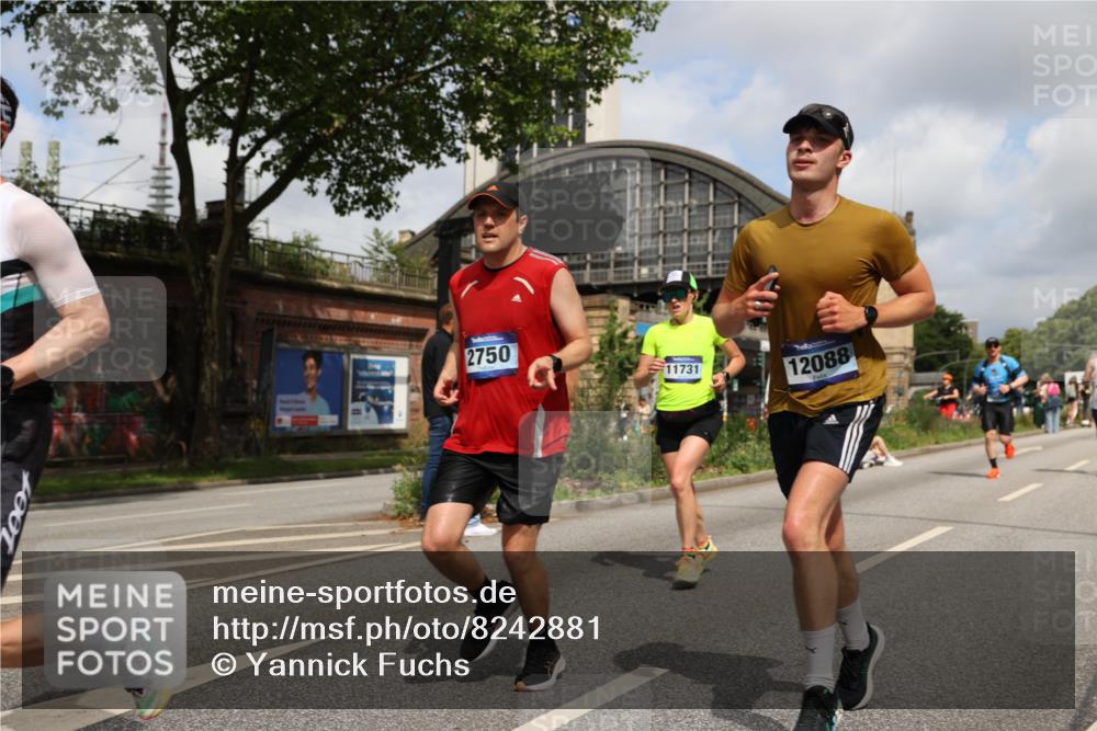29.06.2025 - hella hamburg halbmarathon Yannick Fuchs http://msf.ph/oto/8242881 29.06.2025 10:34:57 20KM 1603, 1882, 1912, 2324, 2714, 2750, 2826, 4843, 5050, 5375, 5409, 5508, 5745, 5803, 5916, 6080, 6152, 6649, 7109, 8370, 8465, 8467, 8629, 9294, 10369, 10900, 10968, 11731, 11767, 12088, 12540, 12704, 12865, 13029, 13667, 14924, 15015, 15424, 15542, 15813, 16580, 16761, 17214, 17245, 18192, 18614, 18979 meine-sportfotos.de