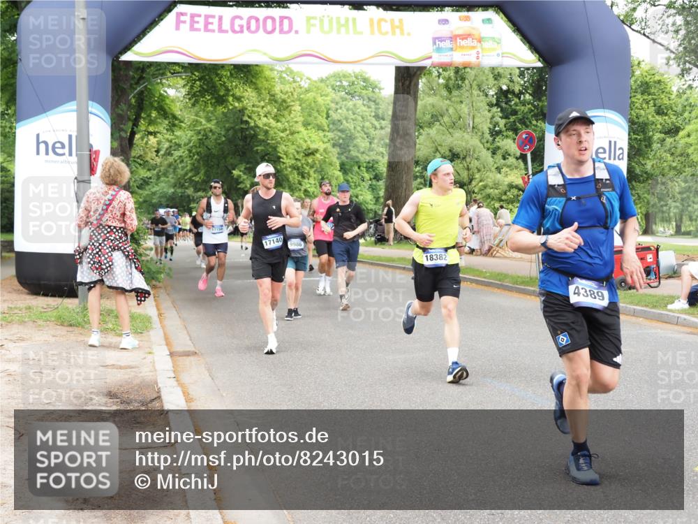 29.06.2025 - hella hamburg halbmarathon MichiJ http://msf.ph/oto/8243015 29.06.2025 10:50:41 Zwischen KM18-KM19 2810, 3663, 4389, 5511, 8423, 12286, 12571, 16995, 17140, 17142, 18382, 18530 meine-sportfotos.de
