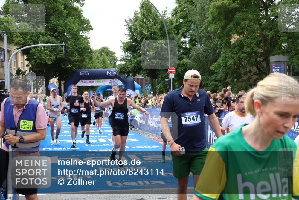 29.06.2025 - hella hamburg halbmarathon Zöllner http://msf.ph/oto/8243114 29.06.2025 10:56:27 Ziel 3048, 4029, 5672, 7742, 8863, 9622, 10665, 11231, 11309, 15300, 15818, 16375, 17734, 18117, 18495, 18652, 18741 meine-sportfotos.de