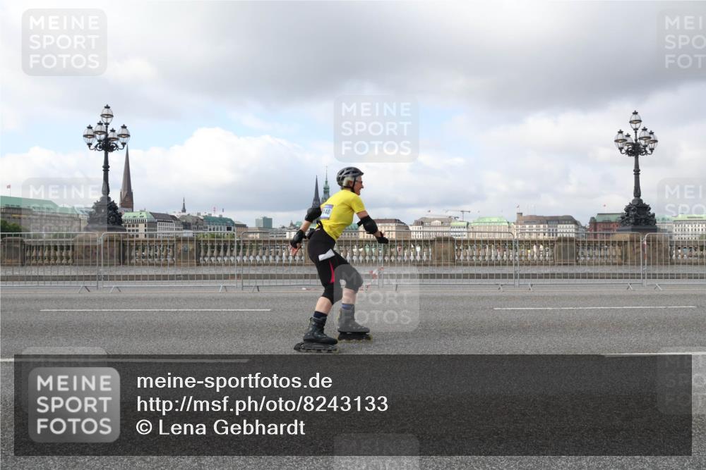 29.06.2025 - hella hamburg halbmarathon Lena Gebhardt http://msf.ph/oto/8243133 29.06.2025 09:02:25 Lombardsbrücke  meine-sportfotos.de