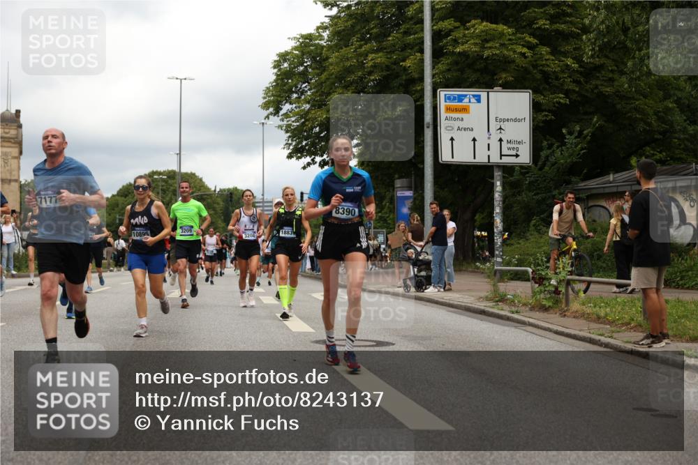 29.06.2025 - hella hamburg halbmarathon Yannick Fuchs http://msf.ph/oto/8243137 29.06.2025 10:47:30 20KM 1030, 1061, 1151, 1499, 1706, 1727, 1783, 2070, 2074, 2082, 2099, 2354, 3059, 3208, 3209, 4635, 4770, 5077, 5638, 5866, 6481, 6511, 6512, 6628, 6629, 6762, 6877, 6942, 7177, 7274, 7864, 7918, 8335, 8390, 8447, 9142, 9537, 10549, 10891, 10895, 11992, 12379, 12413, 12490, 12875, 12909, 13032, 13289, 13865, 13997, 14323, 15061, 15126, 15179, 15441, 15497, 15502, 15946, 16477, 16538, 16986, 17348, 18134, 18143, 18418, 18487, 18590, 18720 meine-sportfotos.de