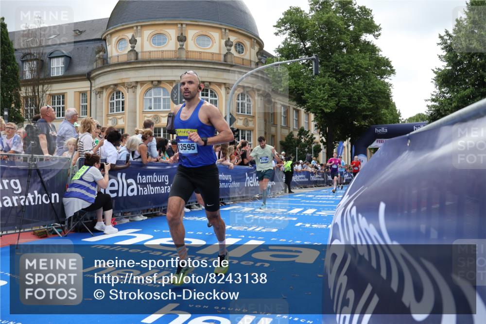 29.06.2025 - hella hamburg halbmarathon Strokosch-Dieckow http://msf.ph/oto/8243138 29.06.2025 10:37:47 Ziel 1505, 1615, 2196, 2404, 3480, 9171, 13148, 13595, 18103, 18276, 18277, 18529 meine-sportfotos.de