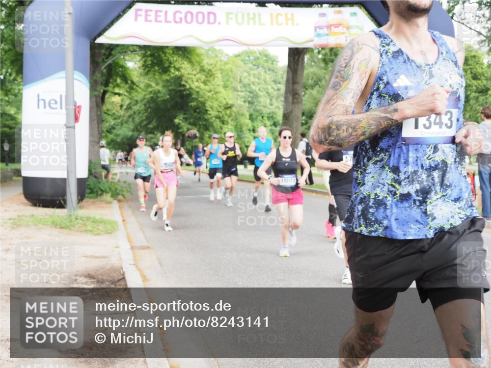 29.06.2025 - hella hamburg halbmarathon MichiJ http://msf.ph/oto/8243141 29.06.2025 10:27:55 Zwischen KM18-KM19 1343, 1445, 2563, 3282, 3547, 7622, 11619, 12091, 14093, 14204, 14311, 15013, 15094, 15744, 15866, 15873, 17215, 17360, 17792, 18547, 18734 meine-sportfotos.de