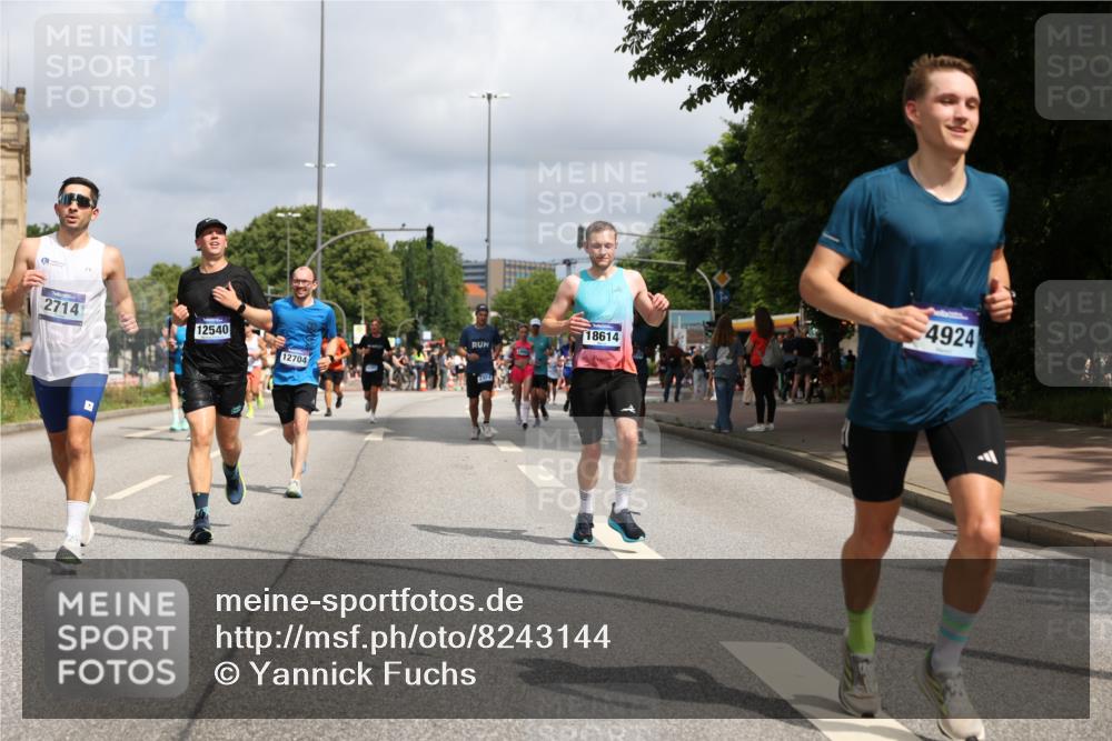 29.06.2025 - hella hamburg halbmarathon Yannick Fuchs http://msf.ph/oto/8243144 29.06.2025 10:35:00 20KM 1603, 1882, 1912, 2324, 2714, 2750, 2826, 4843, 5050, 5375, 5409, 5508, 5745, 5803, 5916, 6080, 6649, 7109, 8370, 8465, 8629, 9294, 10369, 10900, 10968, 11731, 11767, 12088, 12540, 12704, 12865, 13029, 13667, 14092, 14924, 15015, 15424, 15542, 16761, 17214, 17245, 17620, 18192, 18614, 18979 meine-sportfotos.de