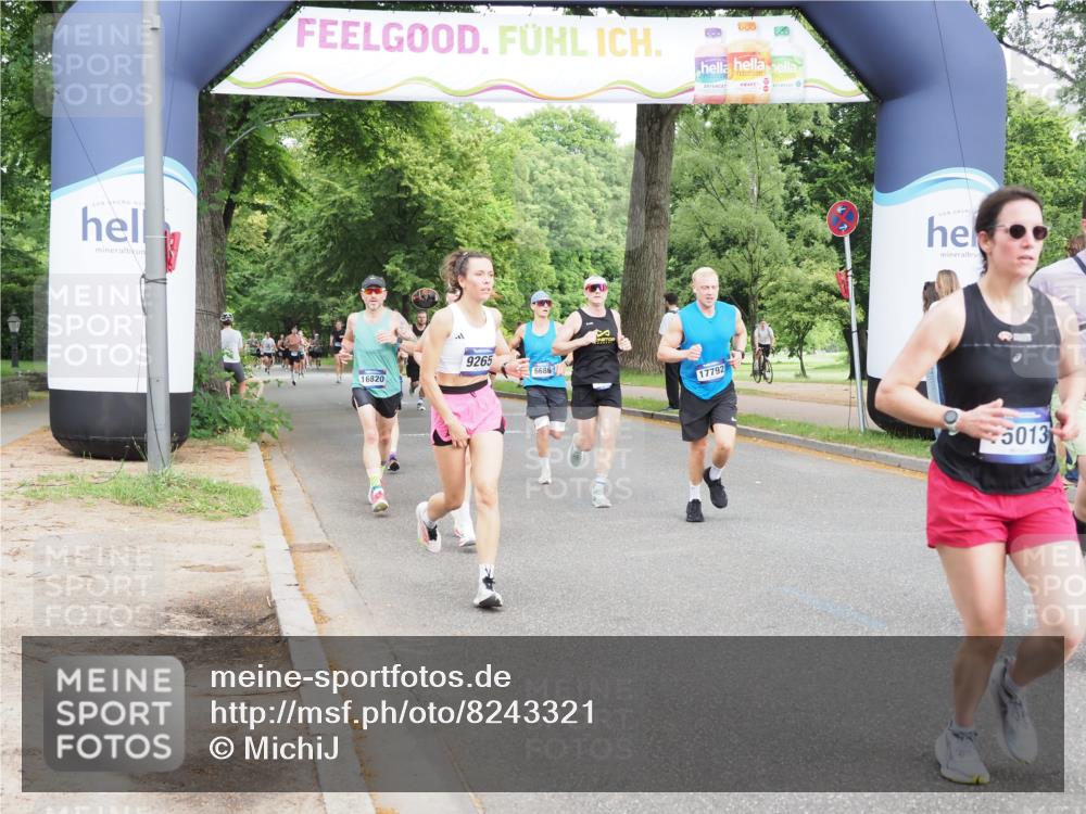 29.06.2025 - hella hamburg halbmarathon MichiJ http://msf.ph/oto/8243321 29.06.2025 10:27:56 Zwischen KM18-KM19 1343, 1803, 2563, 3282, 3547, 6686, 7622, 9265, 11619, 12091, 14204, 14311, 15013, 15094, 15744, 15866, 16820, 17215, 17360, 17792, 18547, 18734 meine-sportfotos.de
